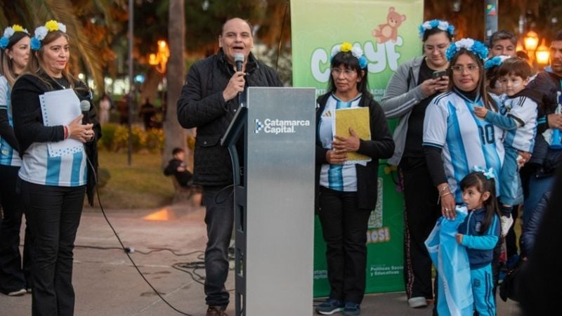 Saadi participó de un emotivo "Banderazo" en la Capital