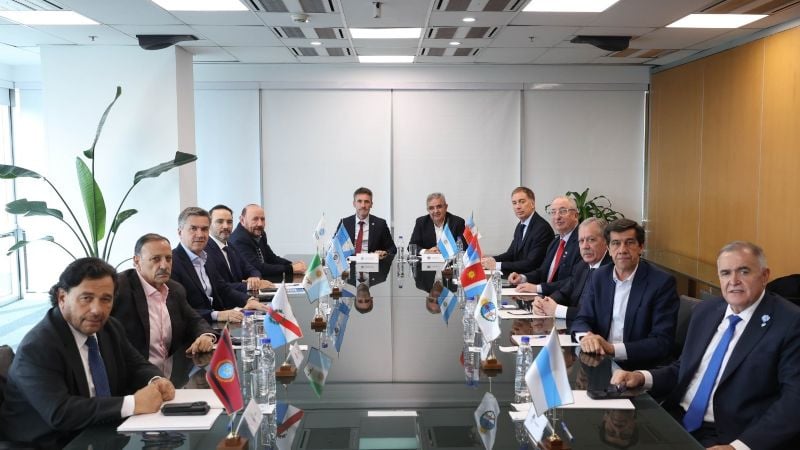 Jalil y gobernadores del Norte Grande se reunieron con Santilli