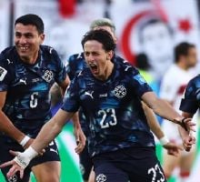 Triunfazo de Paraguay, con un jugador menos