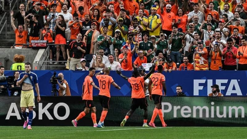 Países Bajos goleó 5-1 a Suecia