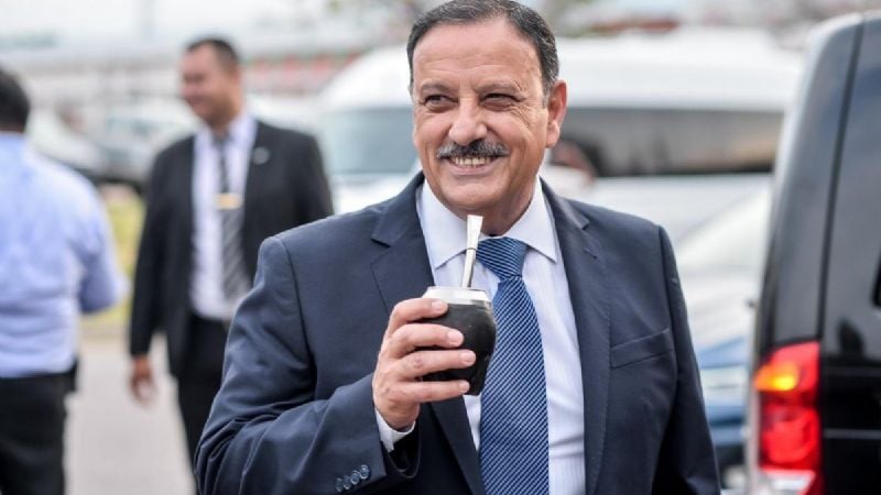 El gobernador de La Rioja evalúa pagar futuras subas salariales con bonos provinciales