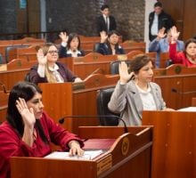 Acuerdo a pliegos judiciales y sanción definitiva a leyes sobre memoria histórica y astro-turismo