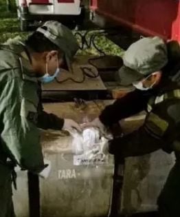 Hallan más de 1.100 litros de éxtasis líquido ocultos en los tanques de un camión
