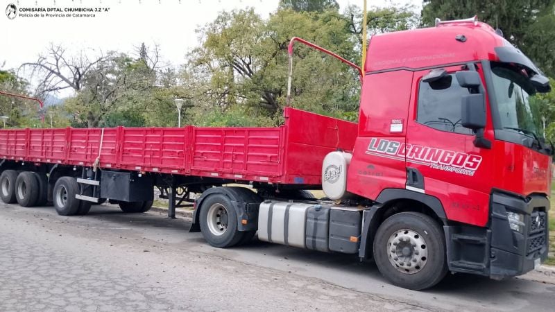 Secuestran un camión y arrestan al conductor por alcoholemia positiva tras un siniestro vial