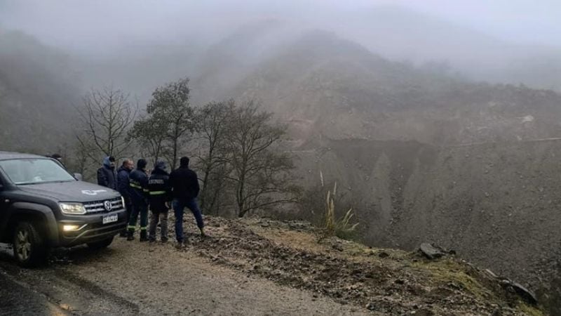 Vialidad Provincial inspecciona obras de reparación de calzada