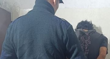 Golpeó y amenazó de muerte a su hermano