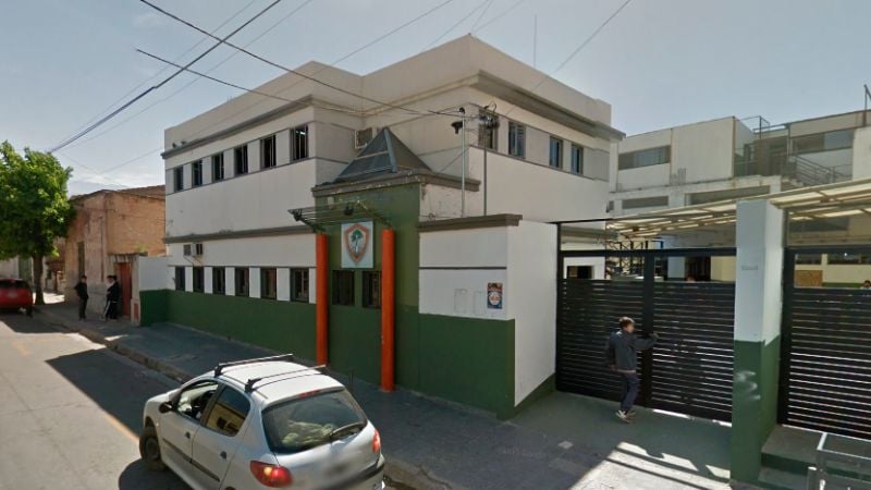 Filmaron a un alumno manipulando un arma dentro de un Colegio de Catamarca