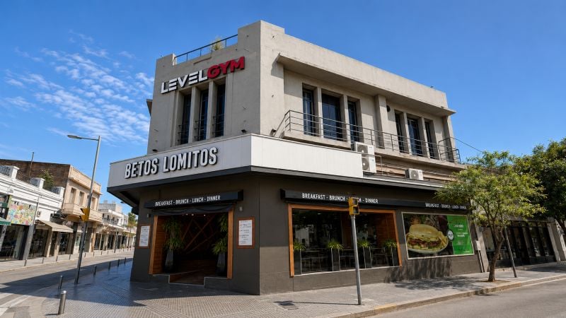 Una emblemática esquina de Catamarca está a la venta y busca nuevo dueño