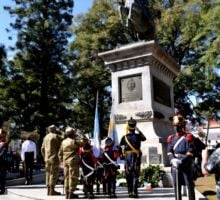 La máquina del tiempo existe y está en la Plaza 25 de Mayo